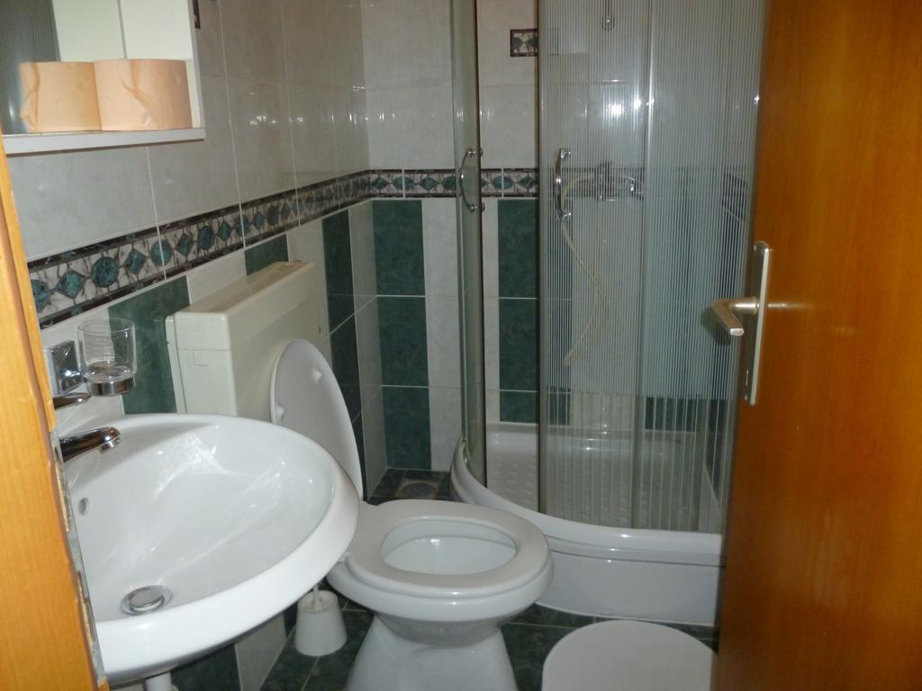 Apartment Duje Макарська Екстер'єр фото